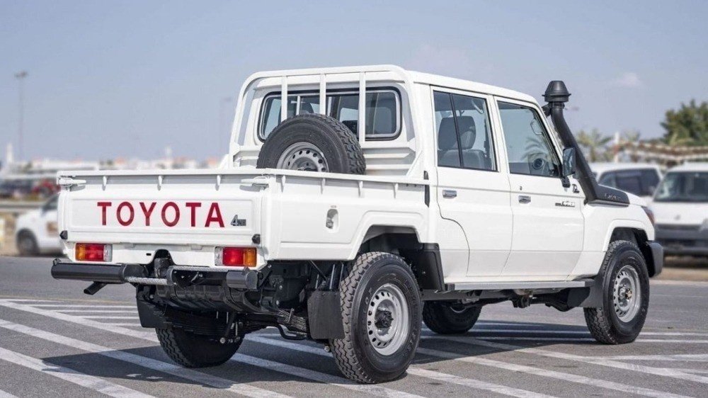 Car Image 2023 TOYOTA LAND CRUISER 