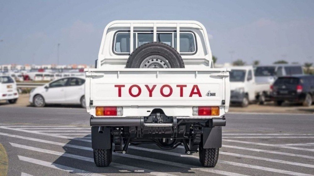 Car Image 2023 TOYOTA LAND CRUISER 