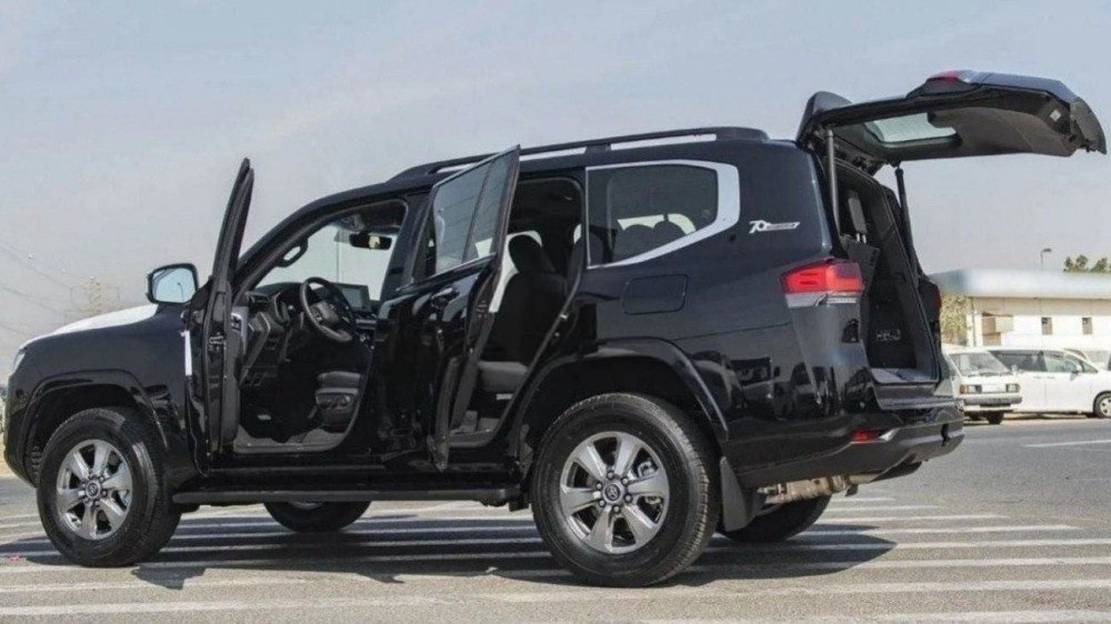 Car Image 2023 TOYOTA LAND CRUISER 