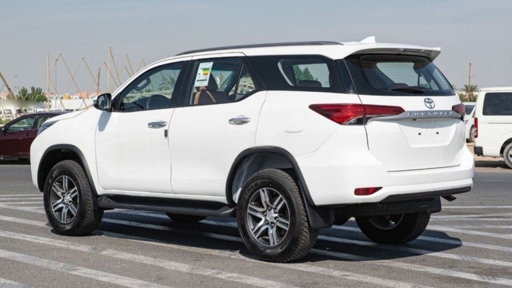 Car Image 2025 TOYOTA FORTUNER 