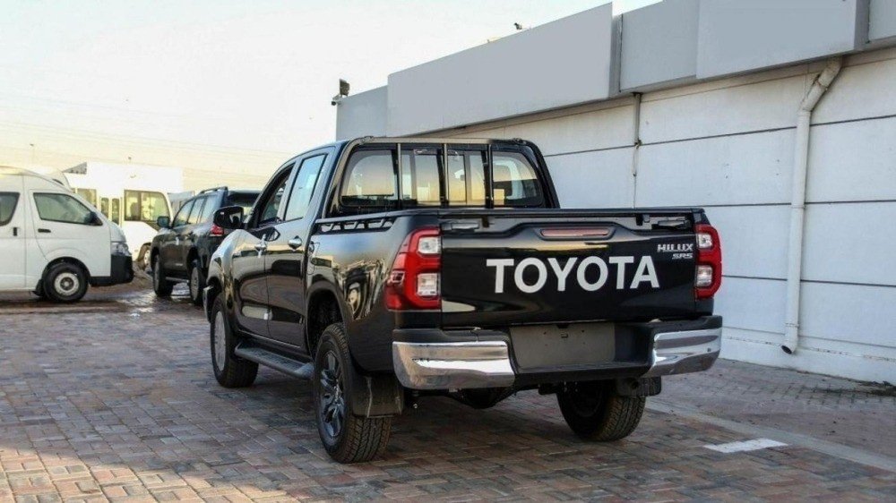 Car Image 2024 TOYOTA HILUX 
