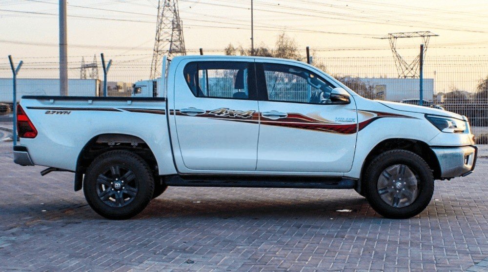 Car Image 2025 TOYOTA HILUX 