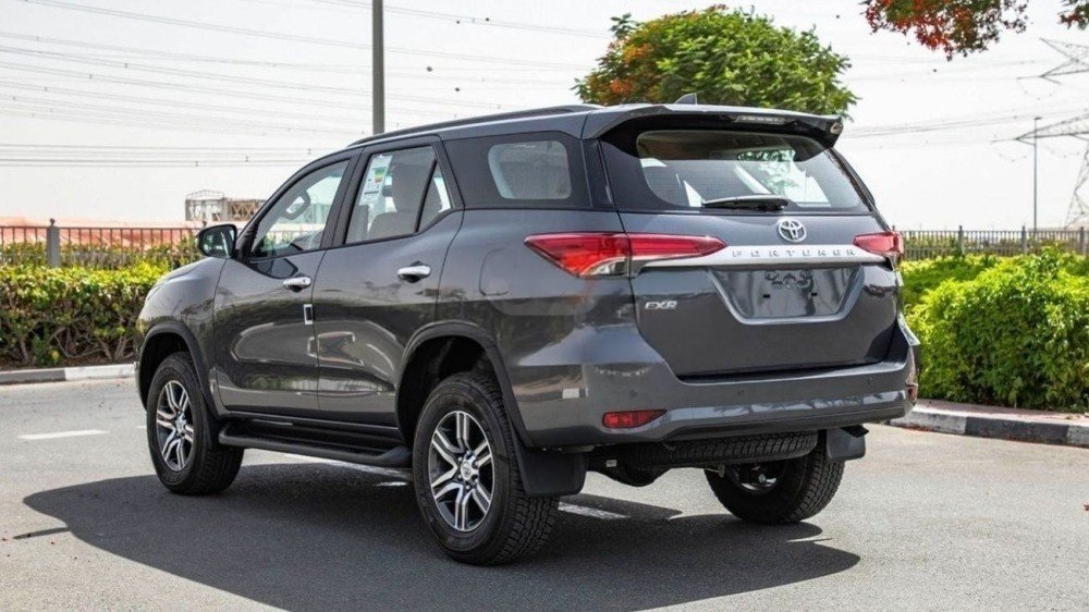 Car Image 2023 TOYOTA FORTUNER 