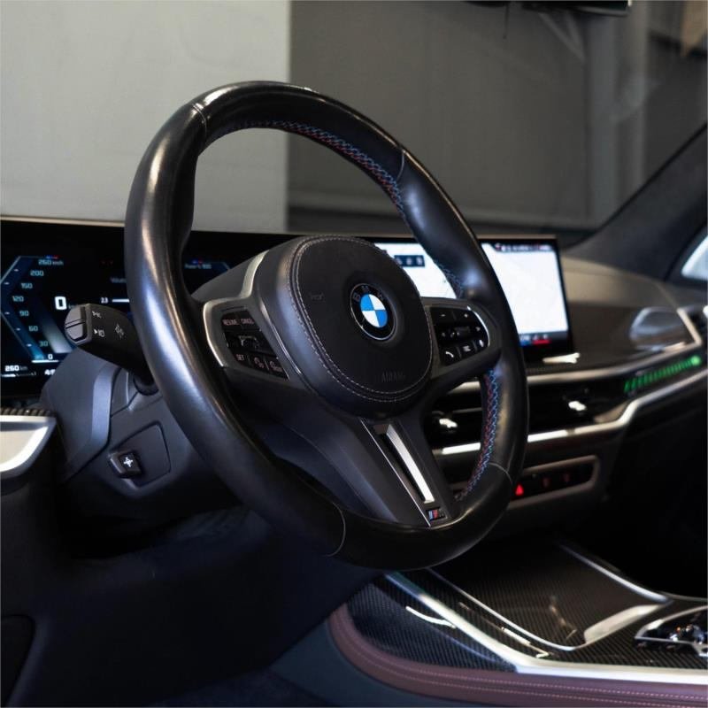 Car Image 2024 BMW X7 