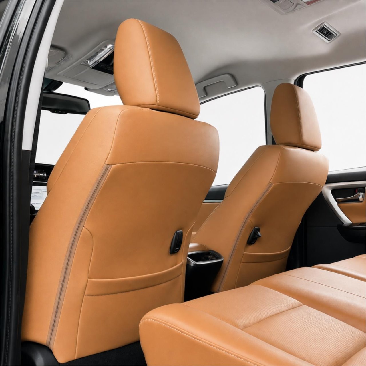 Car Image 2025 TOYOTA FORTUNER 