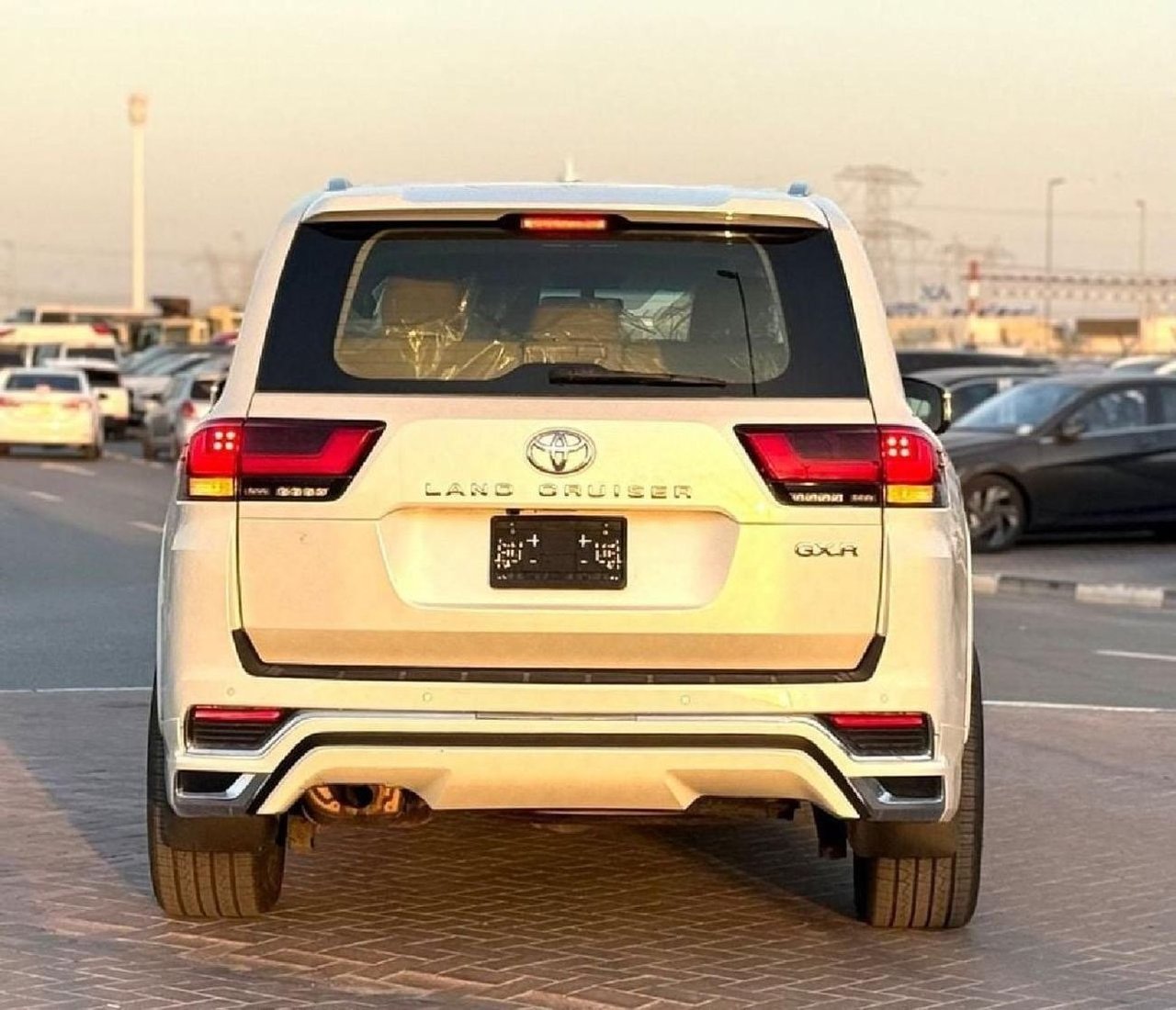 Car Image 2022 TOYOTA LAND CRUISER 