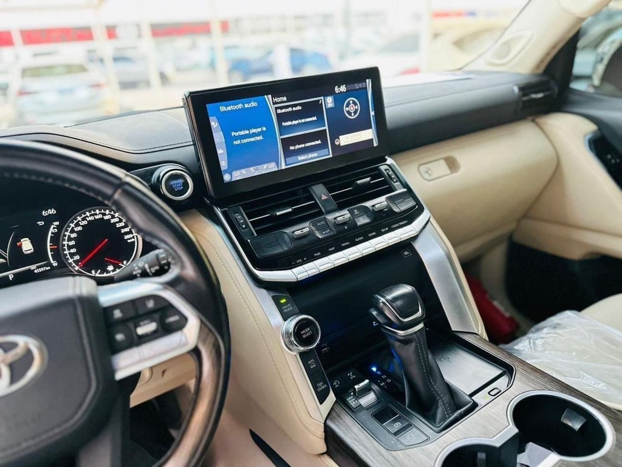 Car Image 2022 TOYOTA LAND CRUISER 