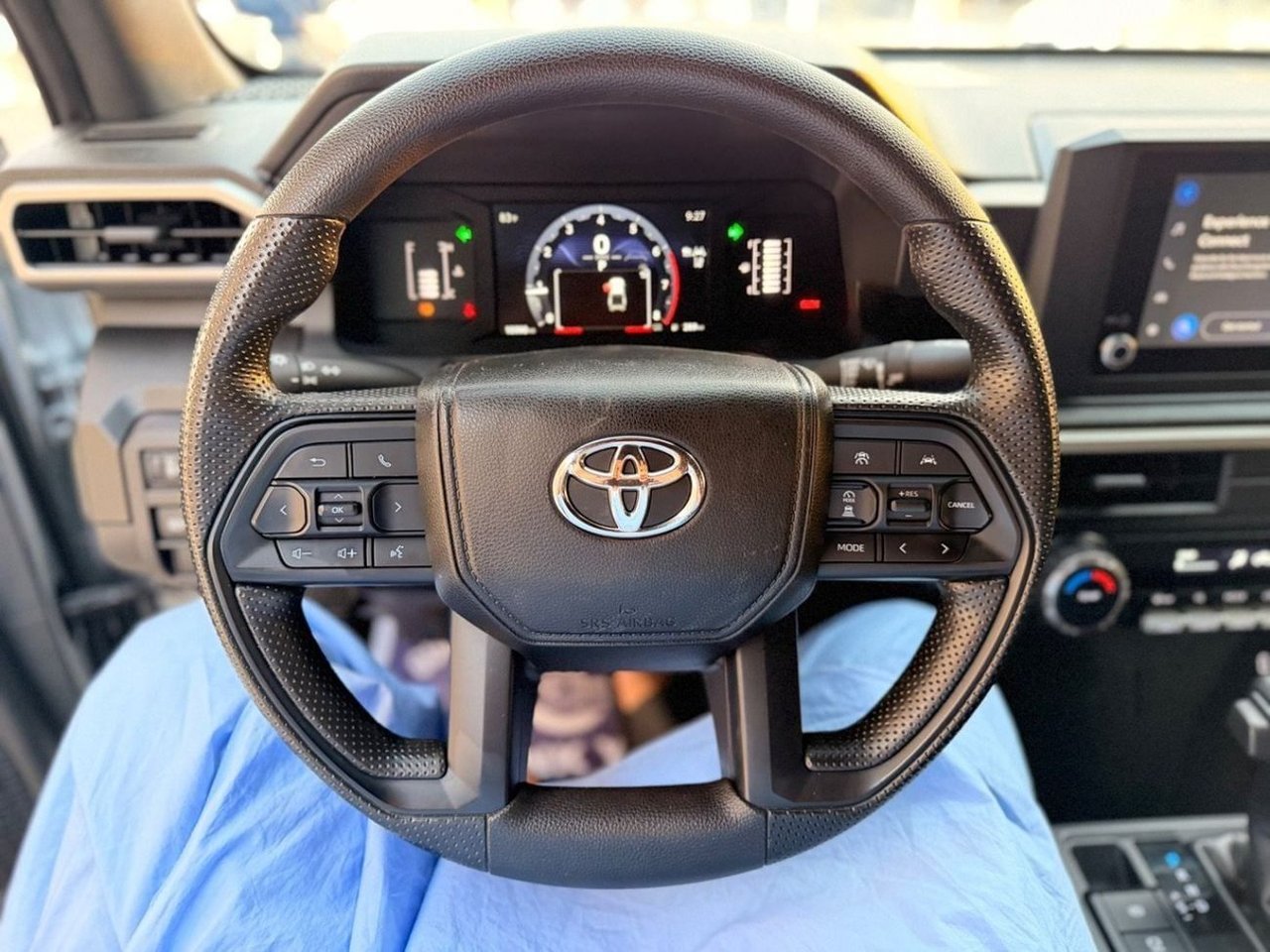 Car Image 2024 TOYOTA TACOMA 