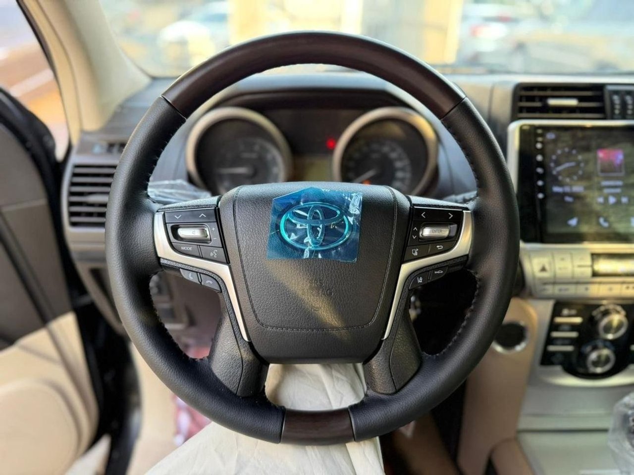 Car Image 2017 TOYOTA Prado 