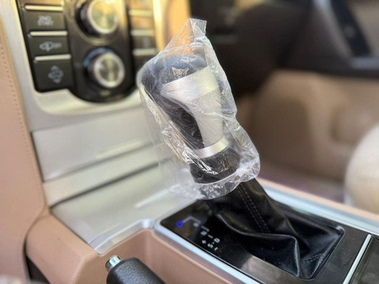 Car Image 2017 TOYOTA Prado 