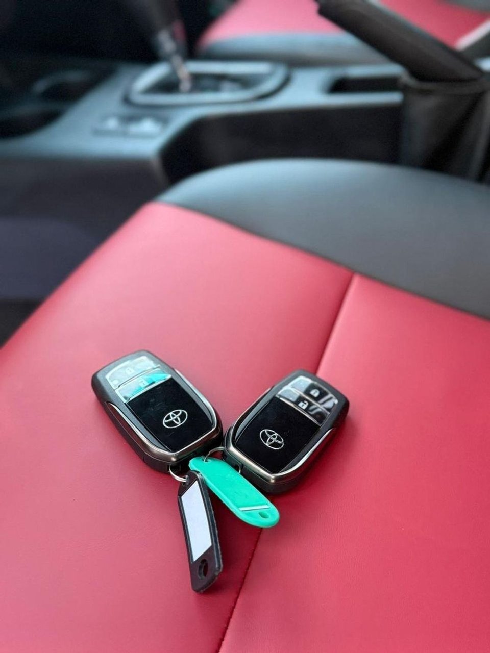 Car Image 2018 TOYOTA HILUX 
