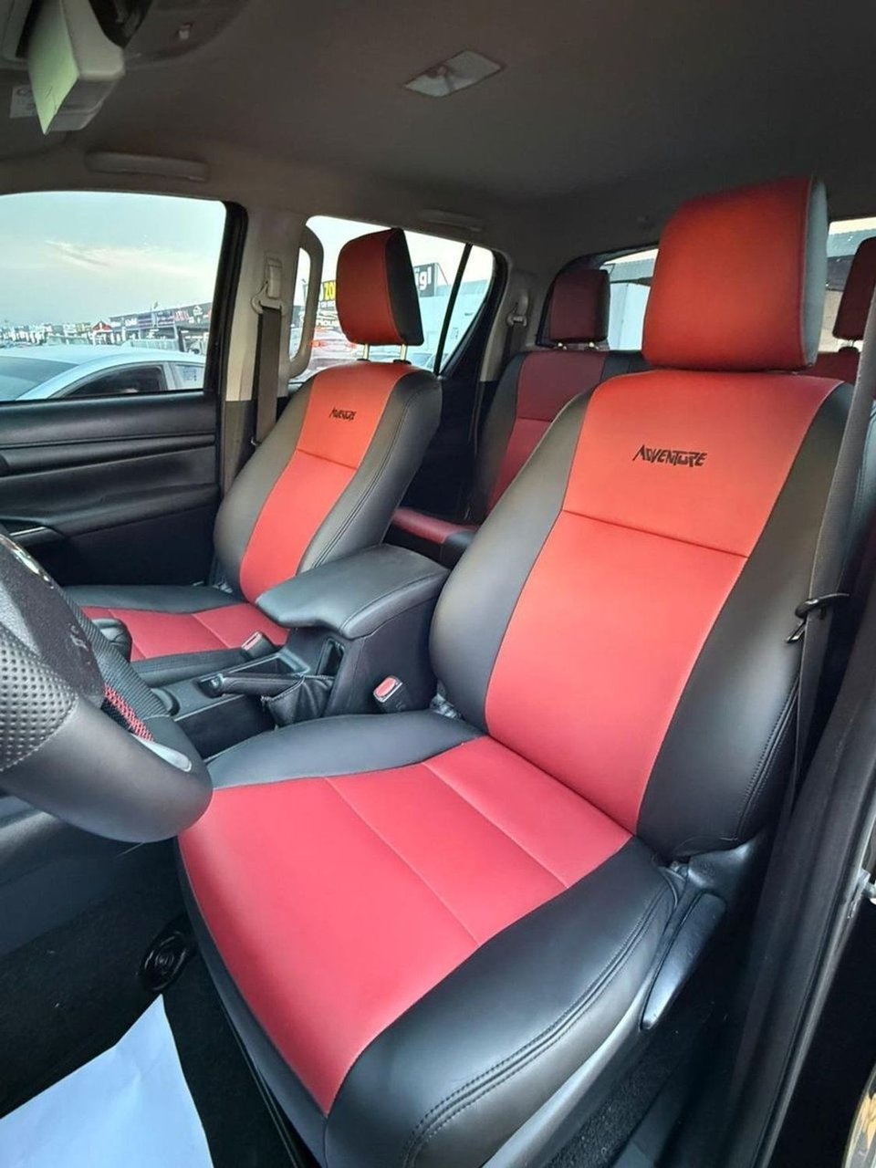 Car Image 2018 TOYOTA HILUX 
