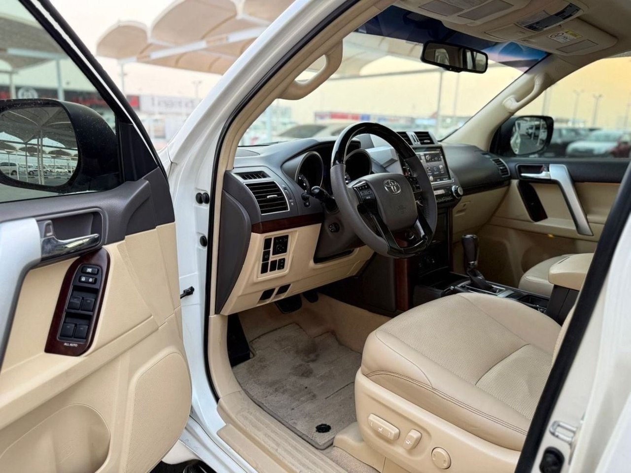 Car Image 2016 TOYOTA Prado 