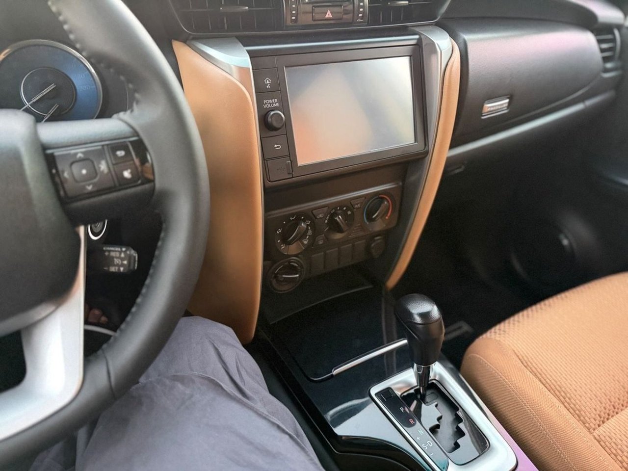 Car Image 2022 TOYOTA FORTUNER 