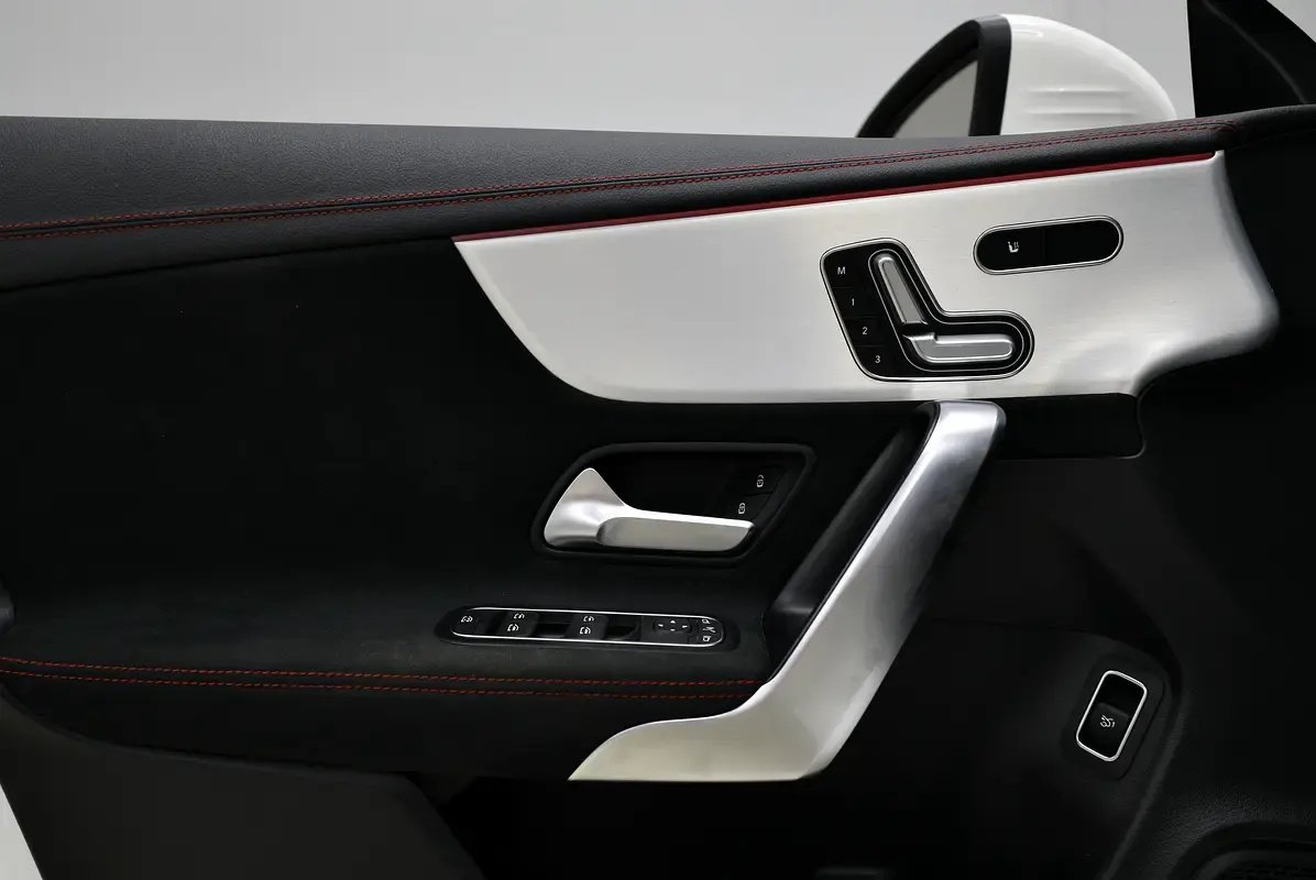 Car Image 2023 MERCEDES CLA CLASS 