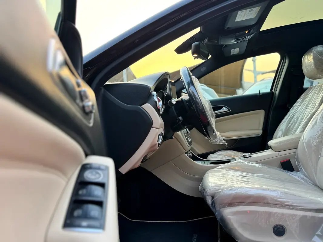 Car Image 2020 MERCEDES GLA CLASS 
