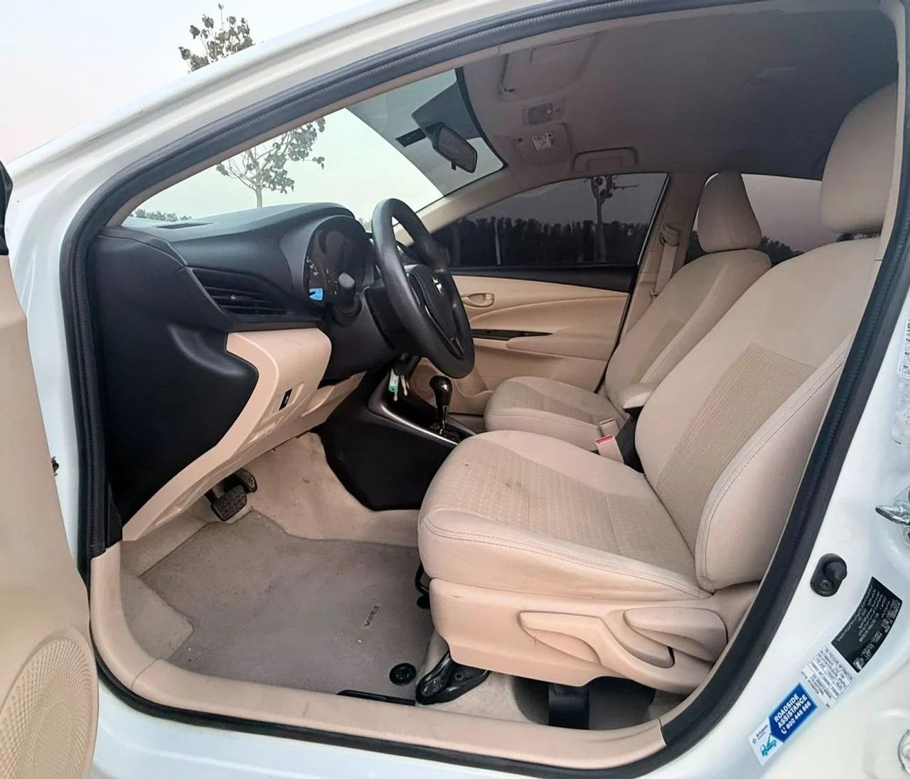 Car Image 2022 TOYOTA YARIS 