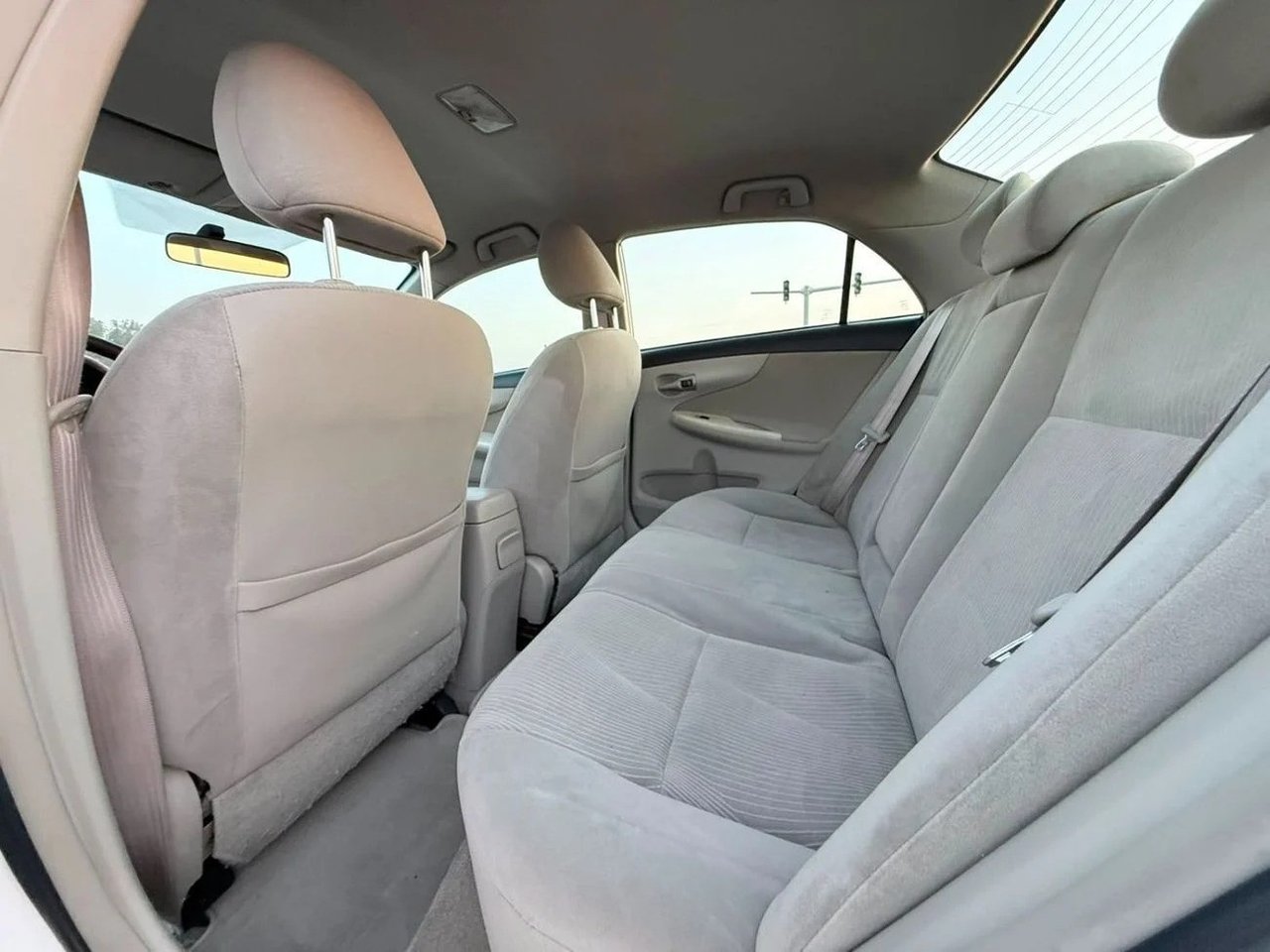 Car Image 2013 TOYOTA COROLLA 