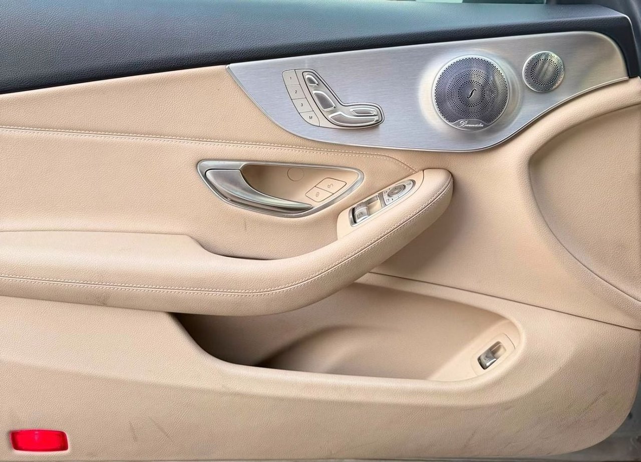 Car Image 2019 MERCEDES C Class 