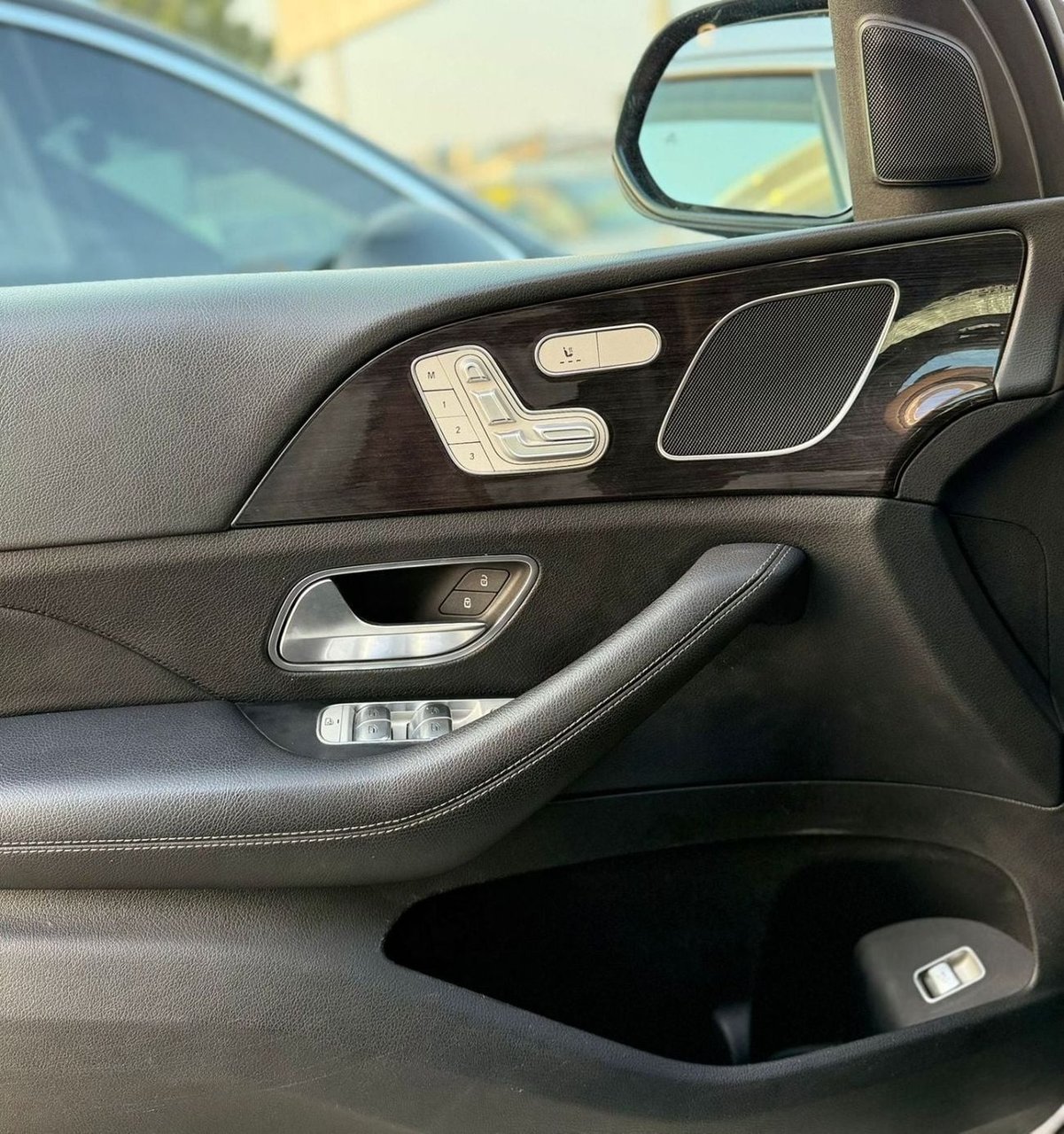 Car Image 2020 MERCEDES GLE CLASS 