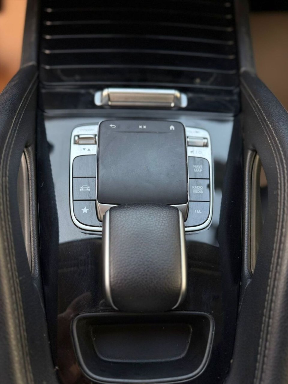 Car Image 2020 MERCEDES GLE CLASS 