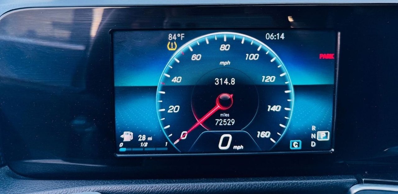 Car Image 2020 MERCEDES GLB CLASS 