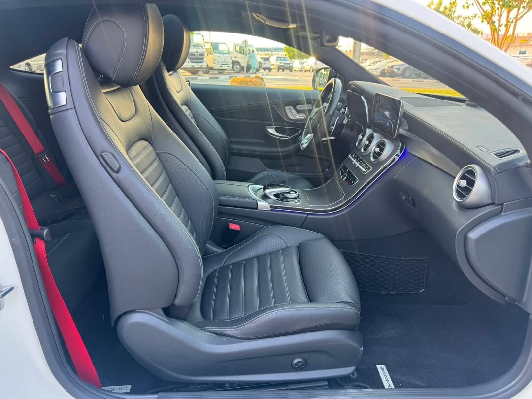 Car Image 2019 MERCEDES C Class 