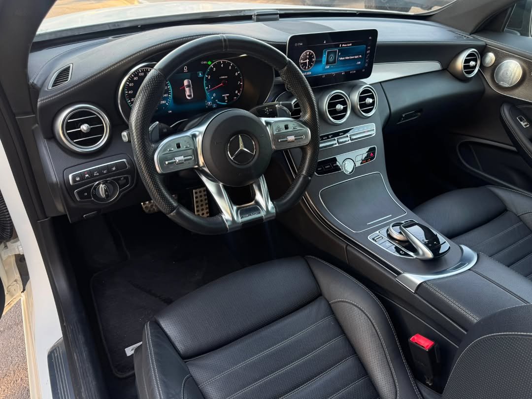 Car Image 2019 MERCEDES C Class 