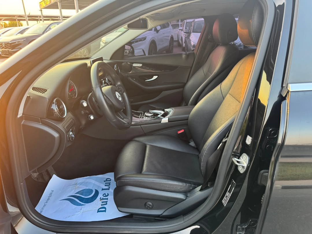Car Image 2017 MERCEDES C Class 