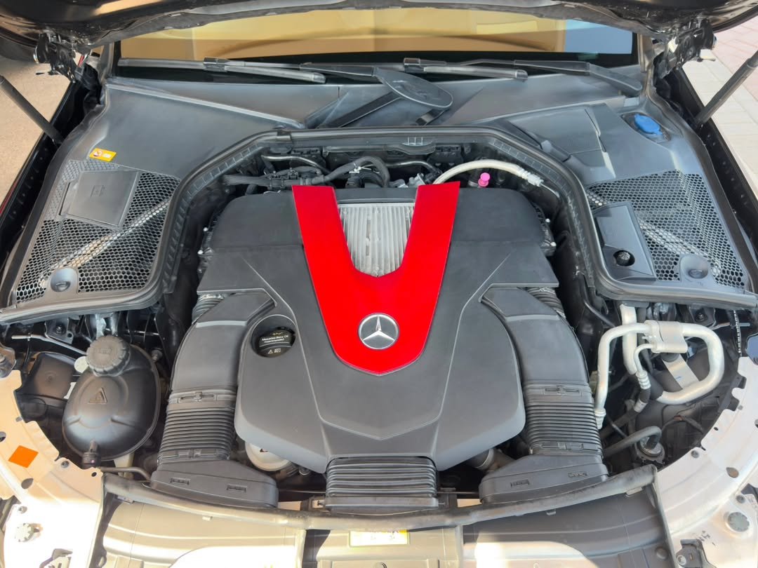 Car Image 2016 MERCEDES C Class 