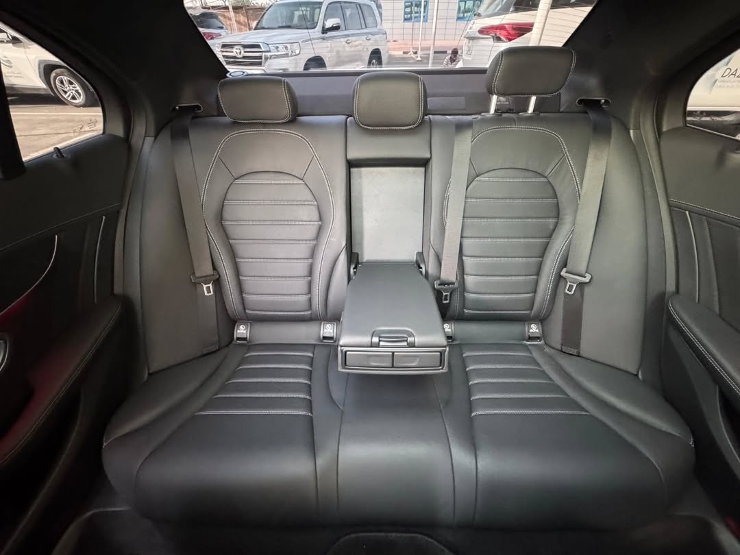 Car Image 2019 MERCEDES C Class 