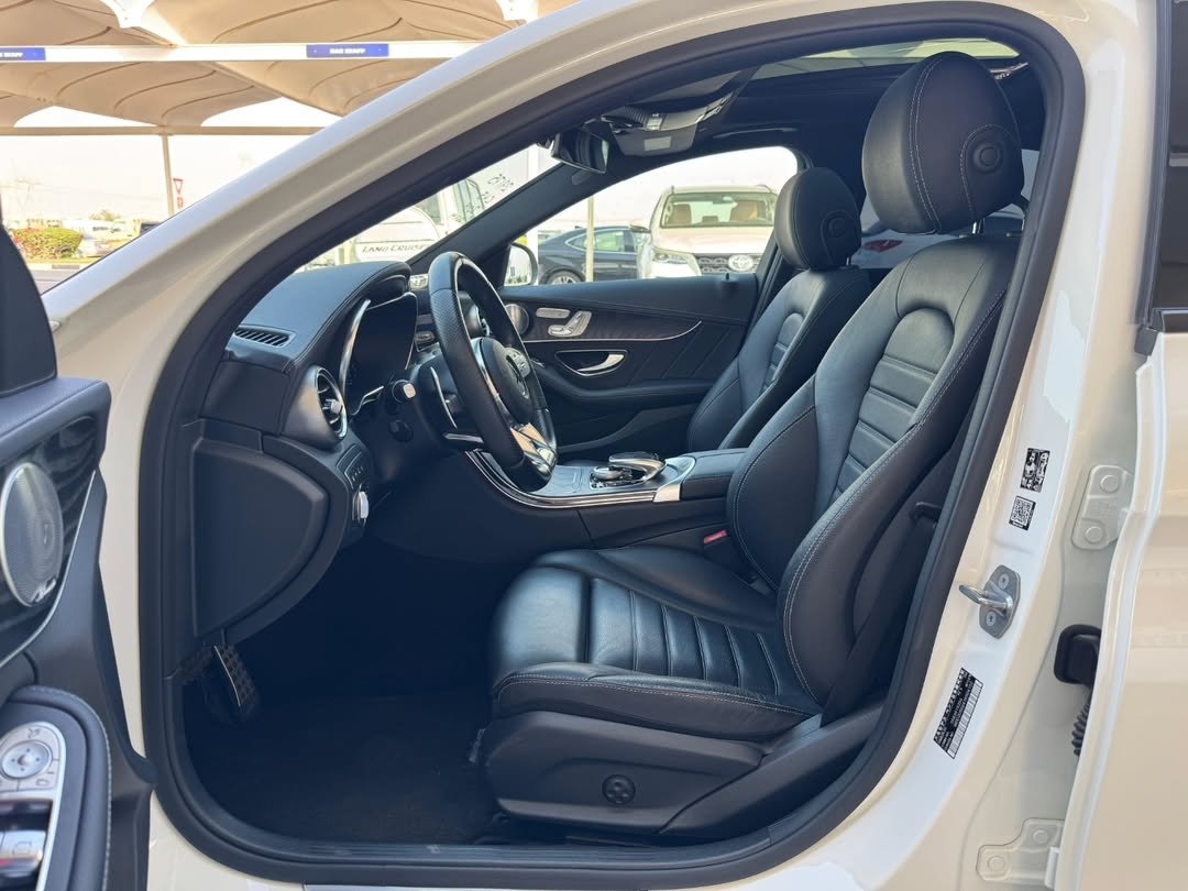 Car Image 2019 MERCEDES C Class 