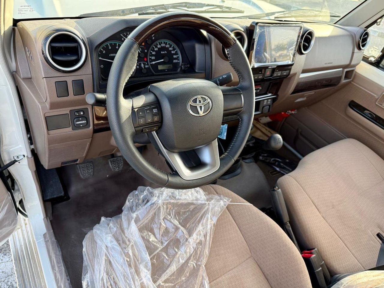 Car Image 2025 TOYOTA LAND CRUISER 