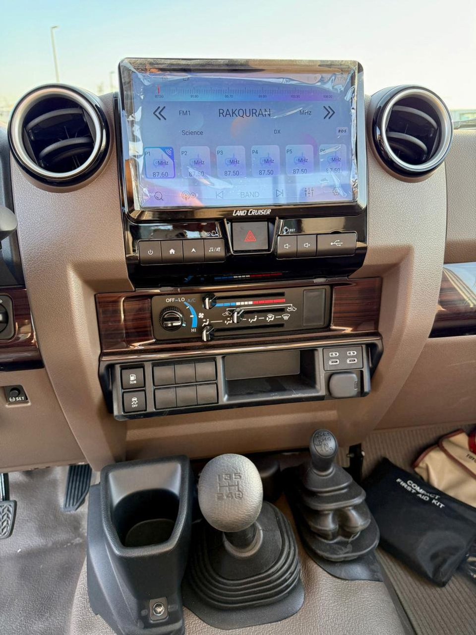 Car Image 2025 TOYOTA LAND CRUISER 