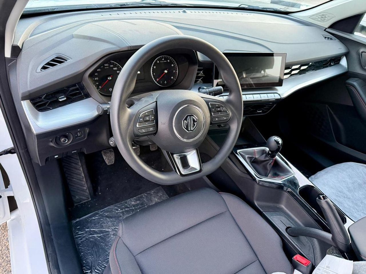 Car Image 2025 MG 5 