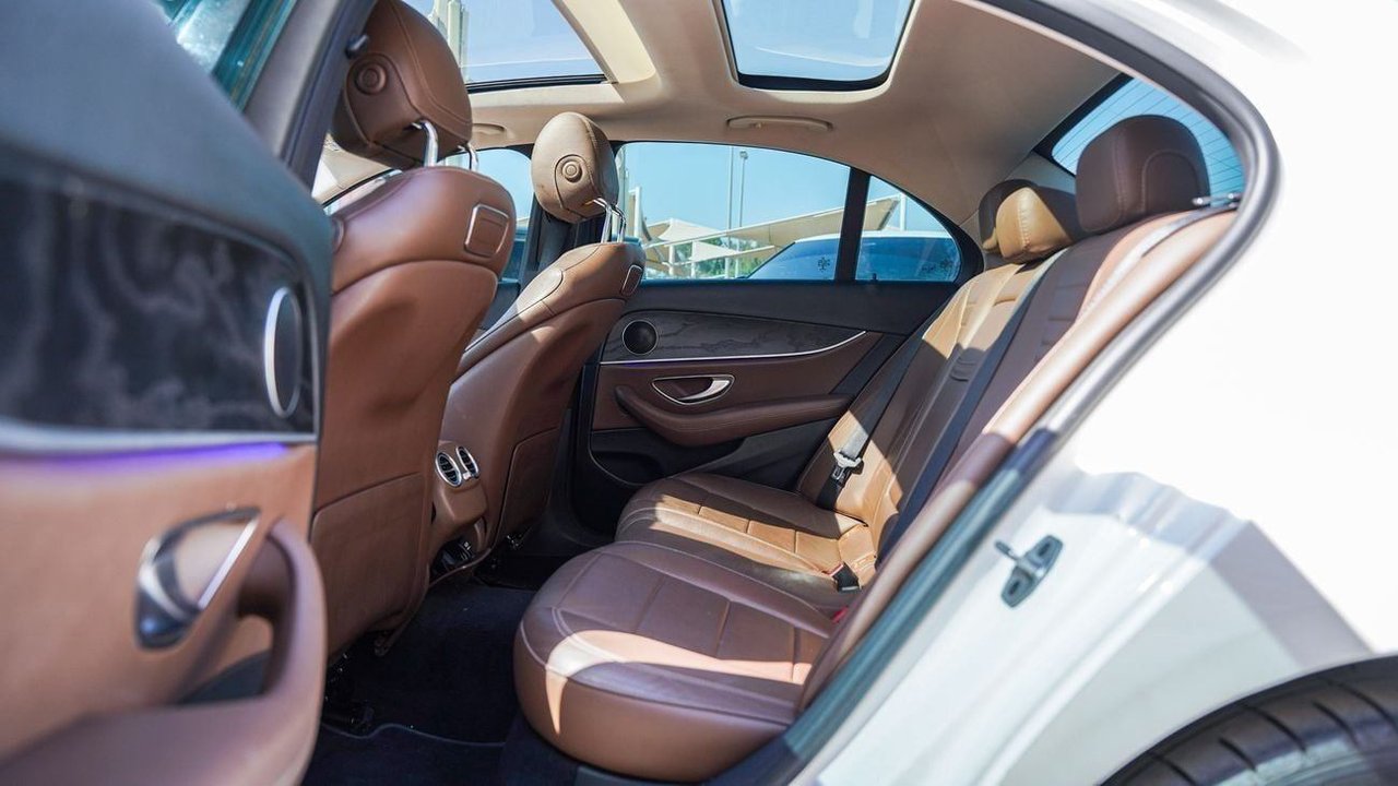 Car Image 2019 MERCEDES E Class 