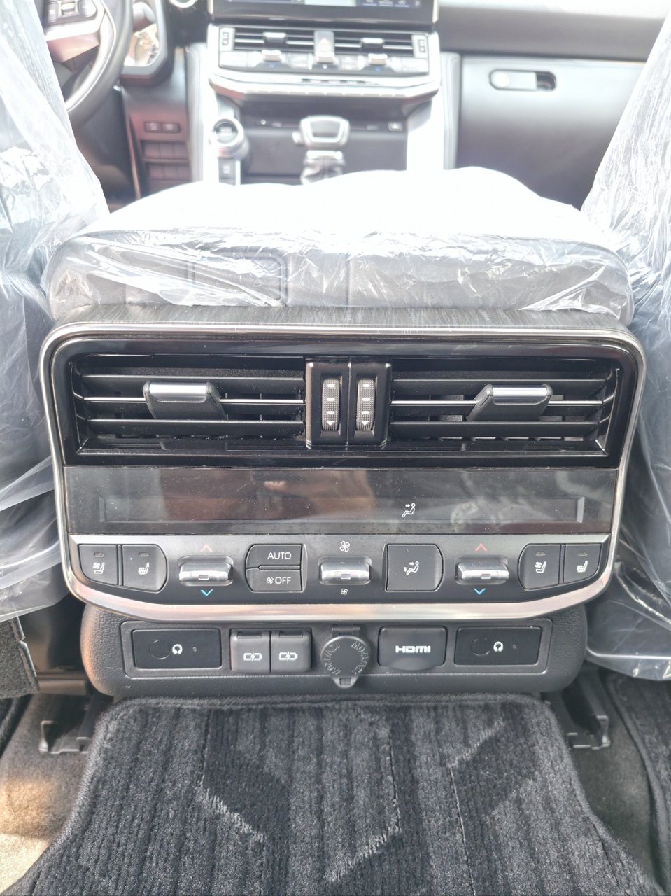 Car Image 2024 TOYOTA LAND CRUISER 