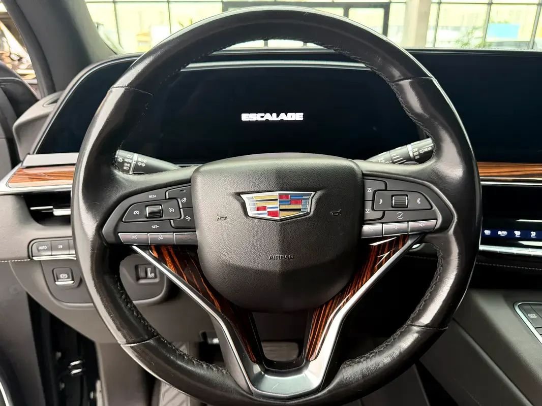 Car Image 2021 CADILLAC ESCALADE 