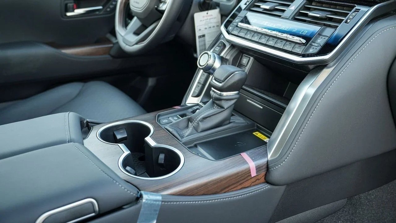 Car Image 2025 TOYOTA LAND CRUISER 