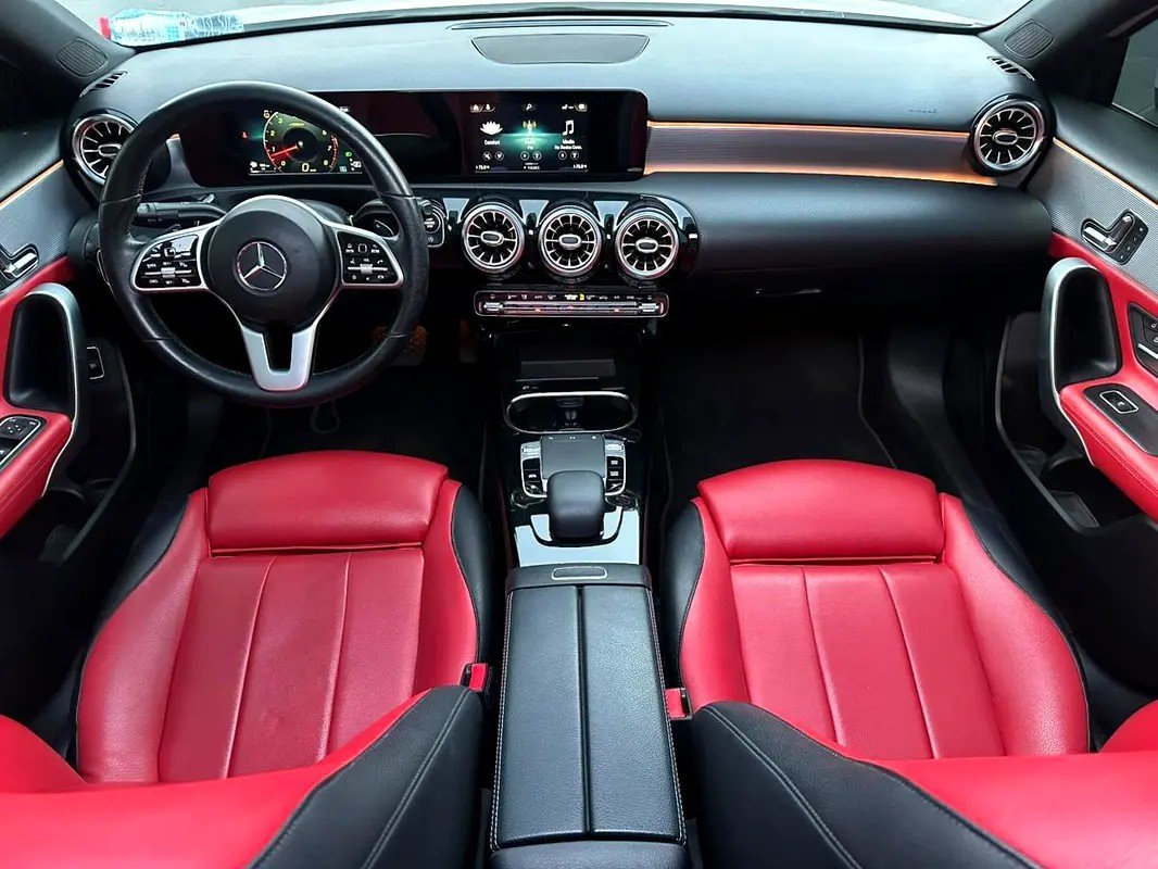 Car Image 2019 MERCEDES A CLASS 
