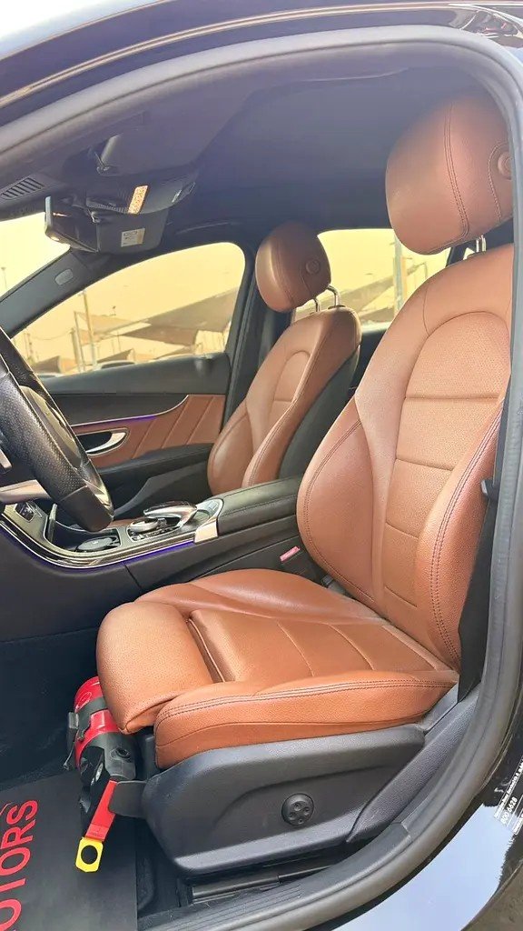 Car Image 2019 MERCEDES C Class 