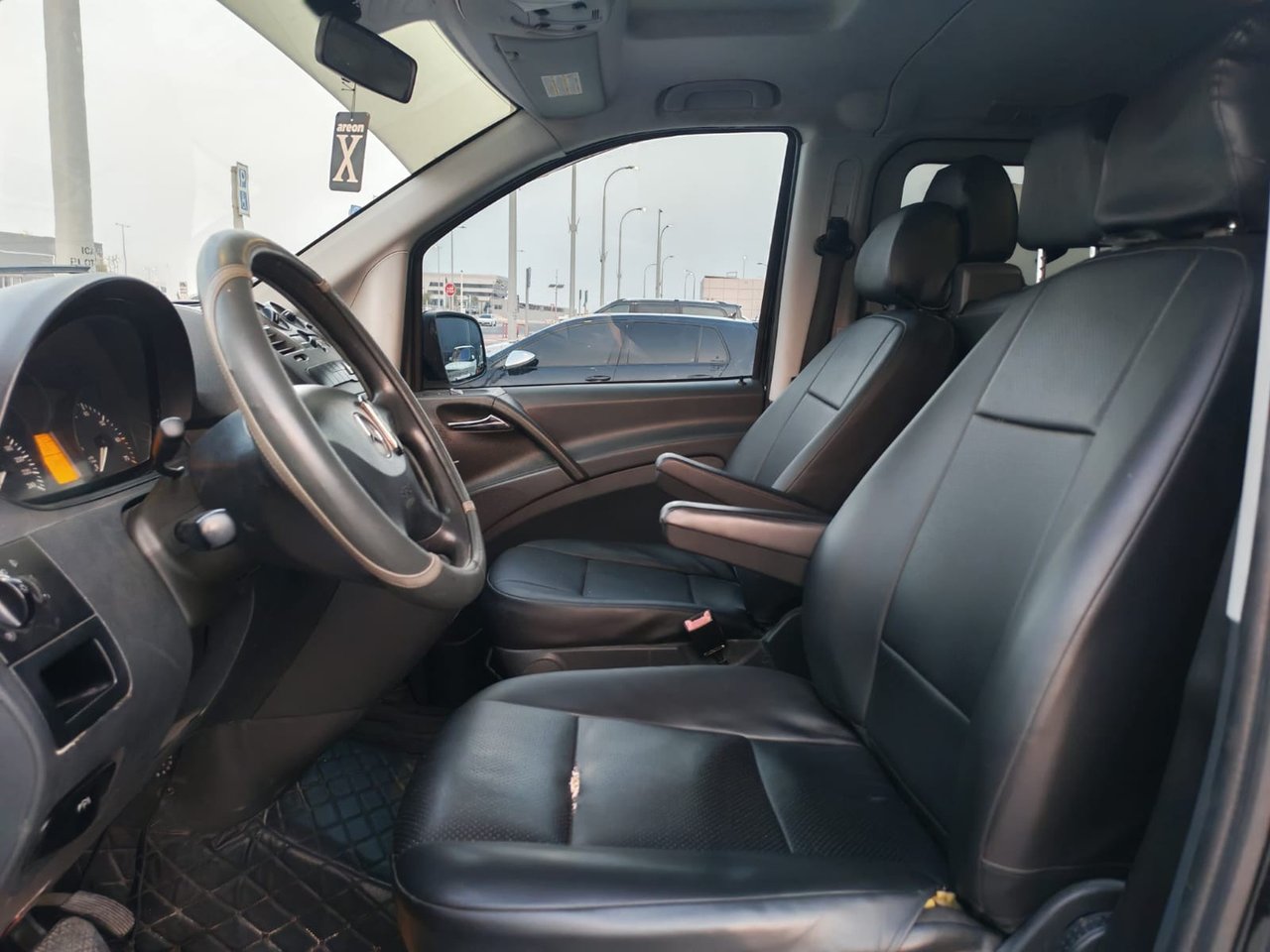 Car Image 2015 MERCEDES Vito 
