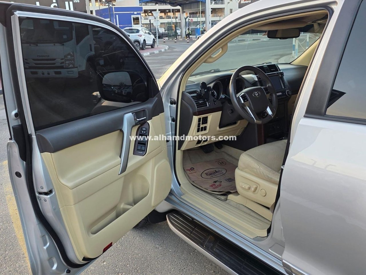 Car Image 2017 TOYOTA Prado 