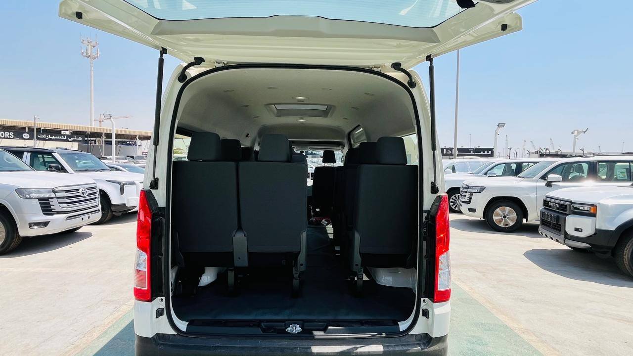 Car Image 2026 TOYOTA Hiace 