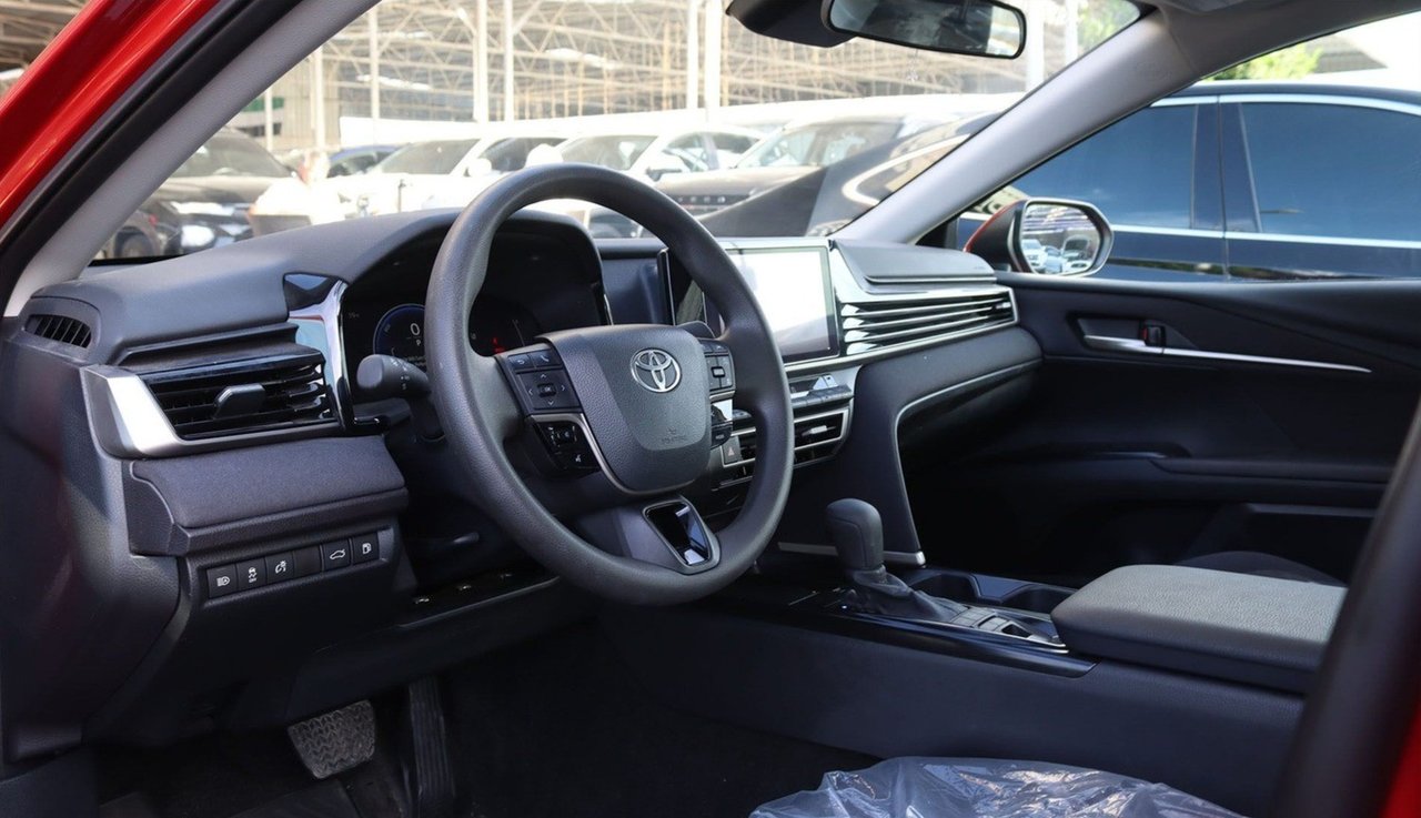 Car Image 2025 TOYOTA CAMRY 