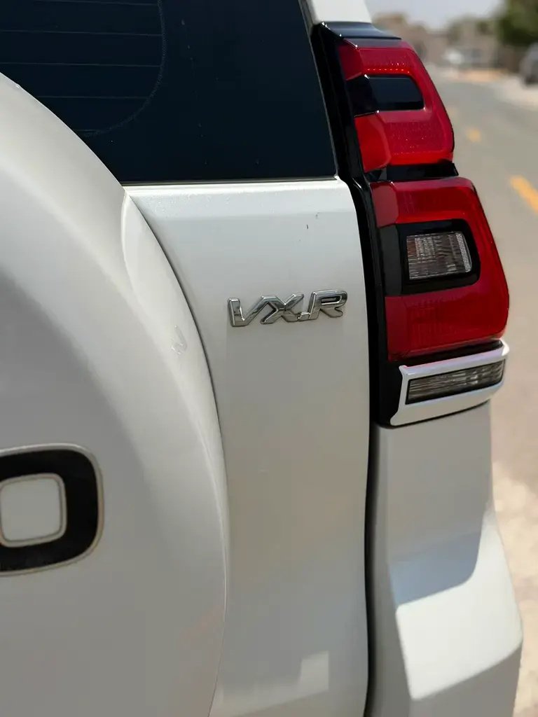 Car Image 2018 TOYOTA Prado 