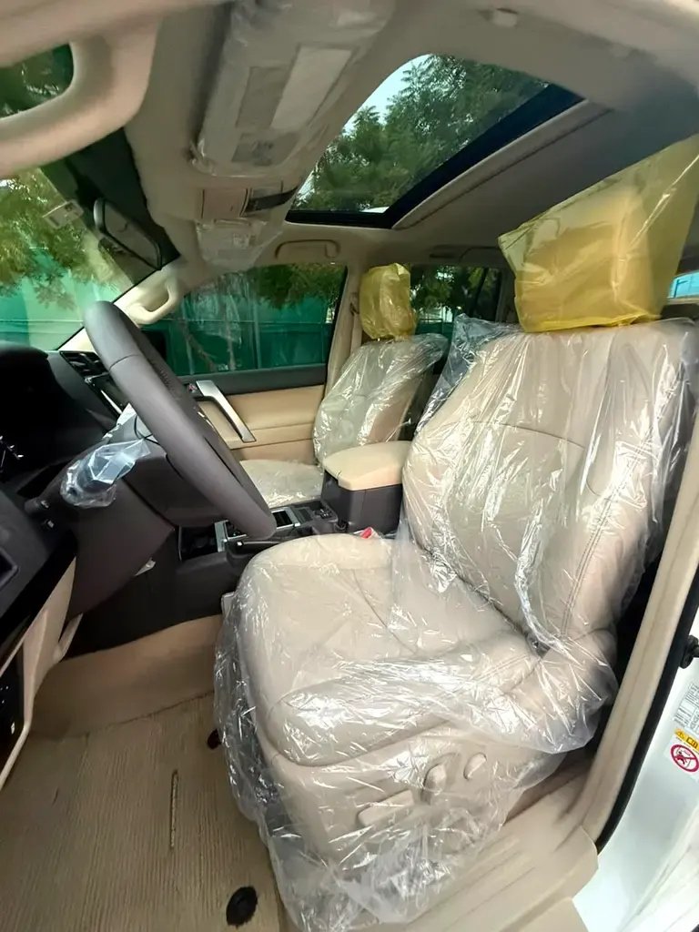 Car Image 2018 TOYOTA Prado 