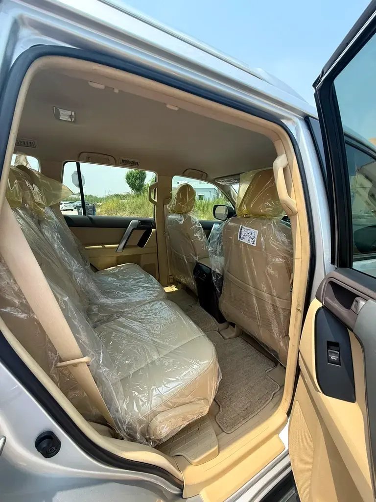 Car Image 2017 TOYOTA Prado 