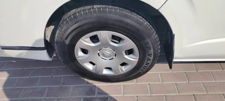 Car Image 2014 TOYOTA Hiace 
