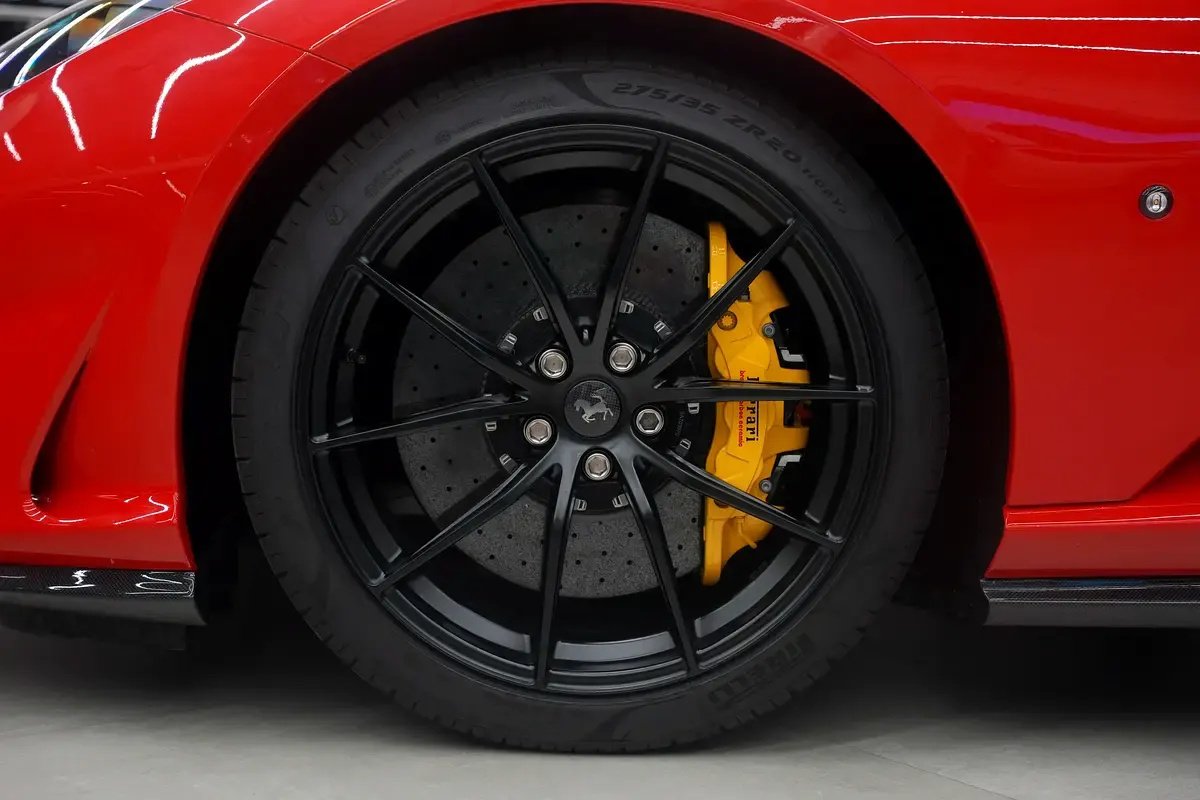 Car Image 2023 FERRARI 812 